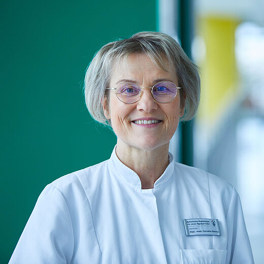 Bild von Dipl.-Med. Cornelia Steiner (Ltd. Oberärztin im Team des Instituts für bildgebende Diagnostik am KKH Erfurt)