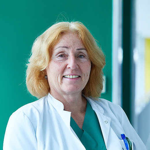 Bild von Dr. med. Uta Pertschy (Chefärztin des Instituts für bildgebende Diagnostik am KKH Erfurt)