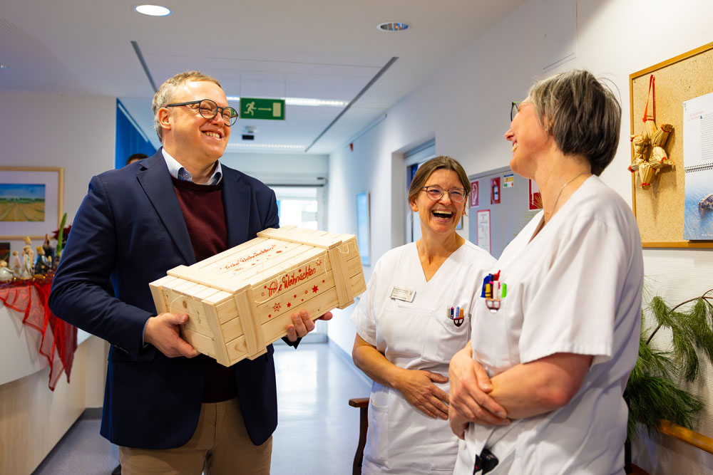 Newsbild - Mario Voigt (Thüringer Ministerpräsident) im KKH Erfurt